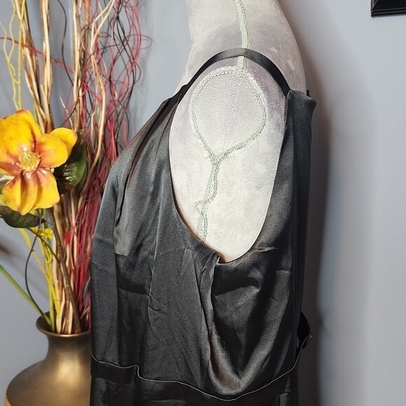 Tahari Tilda Satin Sheath Dress Sleeveless Black Size 18 NWT - Picture 7 of 16